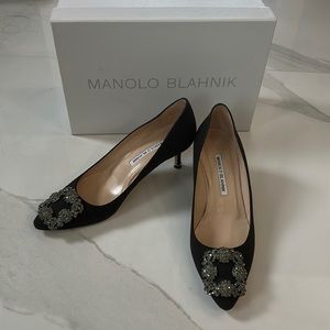 Manolo Blahnik Hangisi
